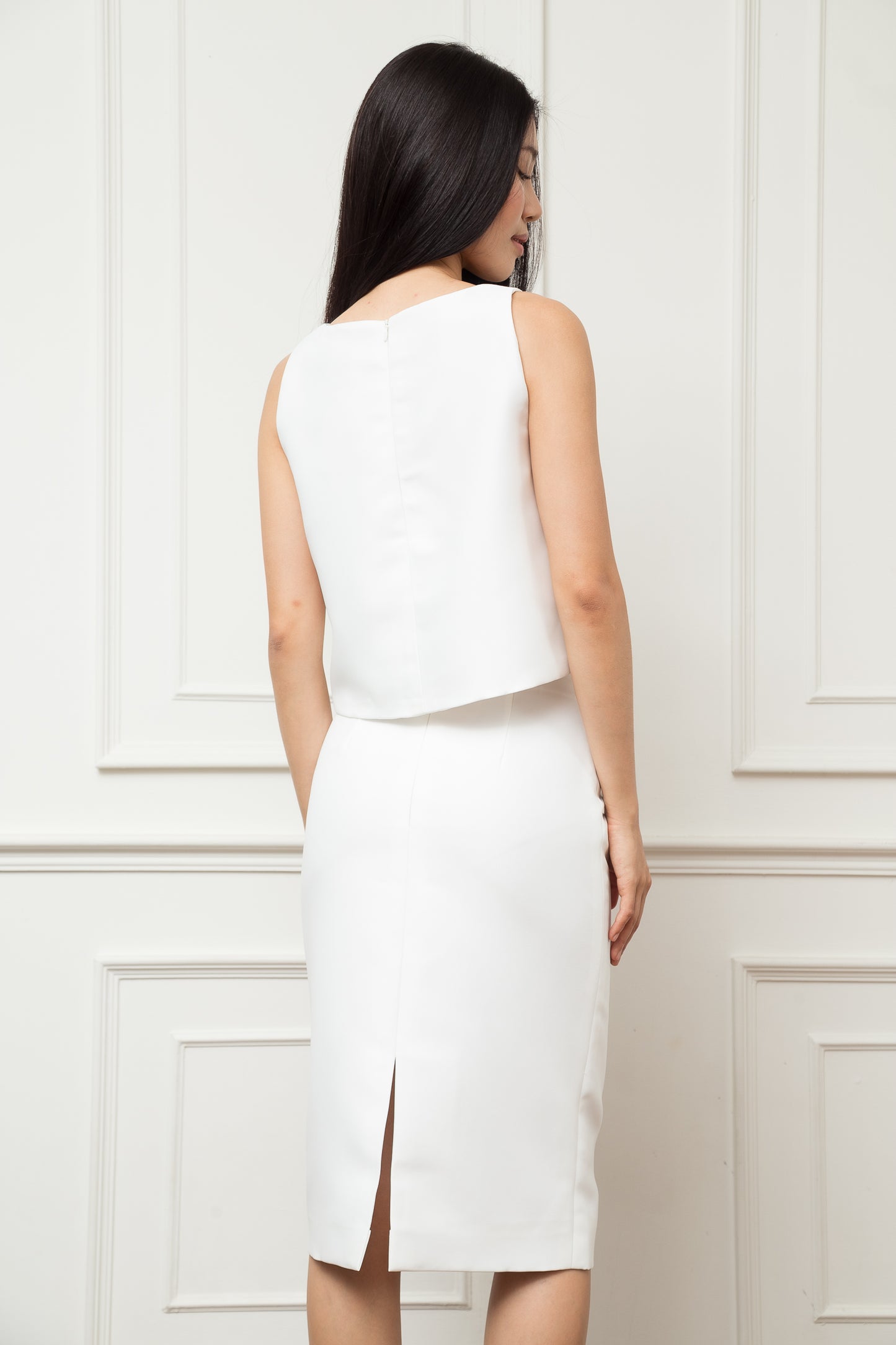 The Sculpted Pencil Skirt
