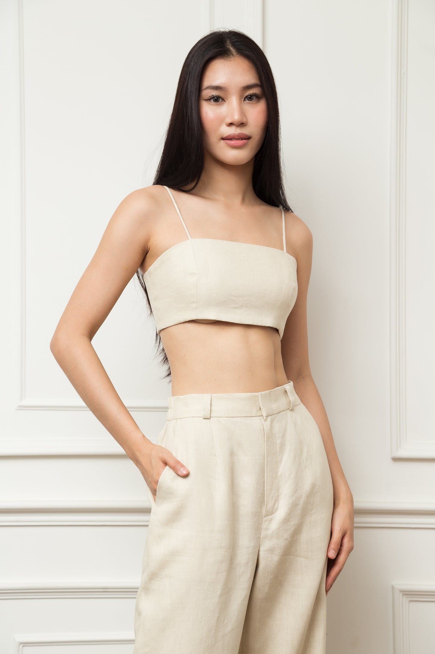 The Timeless Linen Trousers